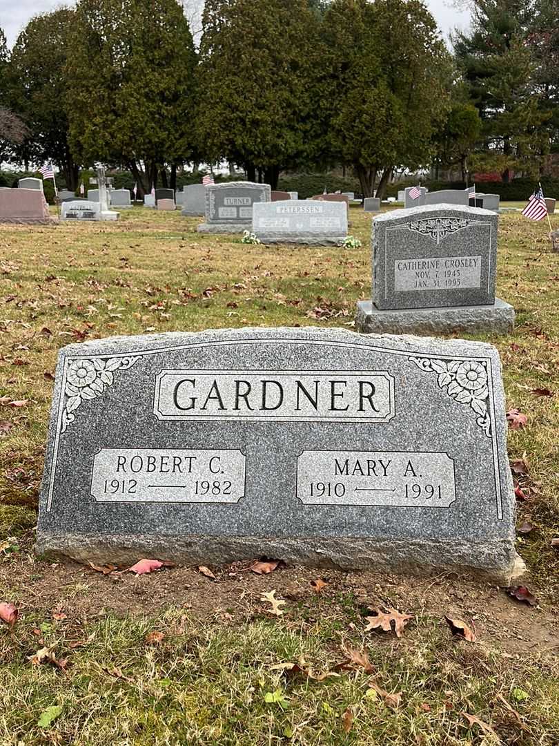 Robert C. Gardner's grave. Photo 1