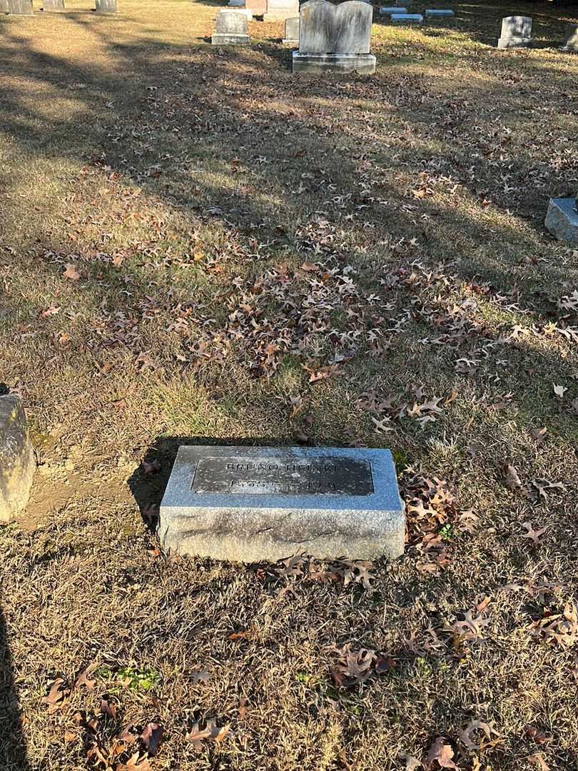 Bruno Heinke's grave. Photo 2