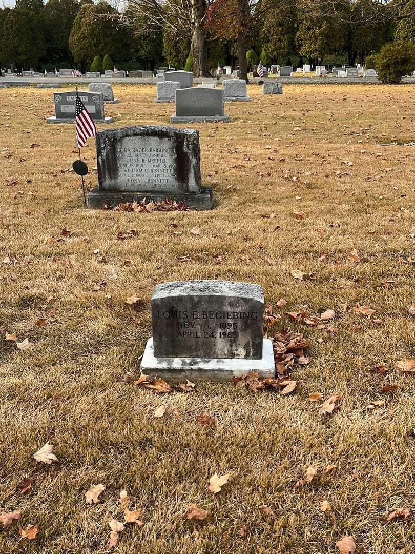 Cora Rader Barringer's grave. Photo 4