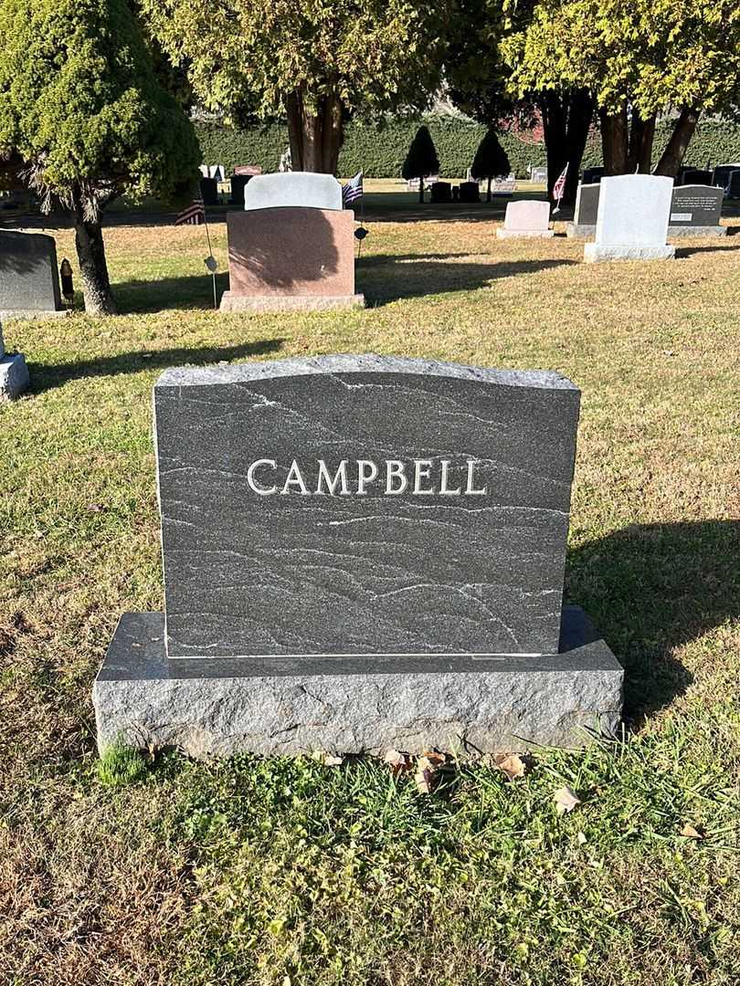 Geoffrey Norman Campbell Junior's grave. Photo 1