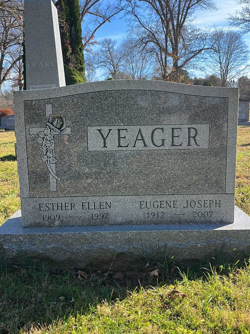 Esther Ellen Yeager's grave. Photo 3