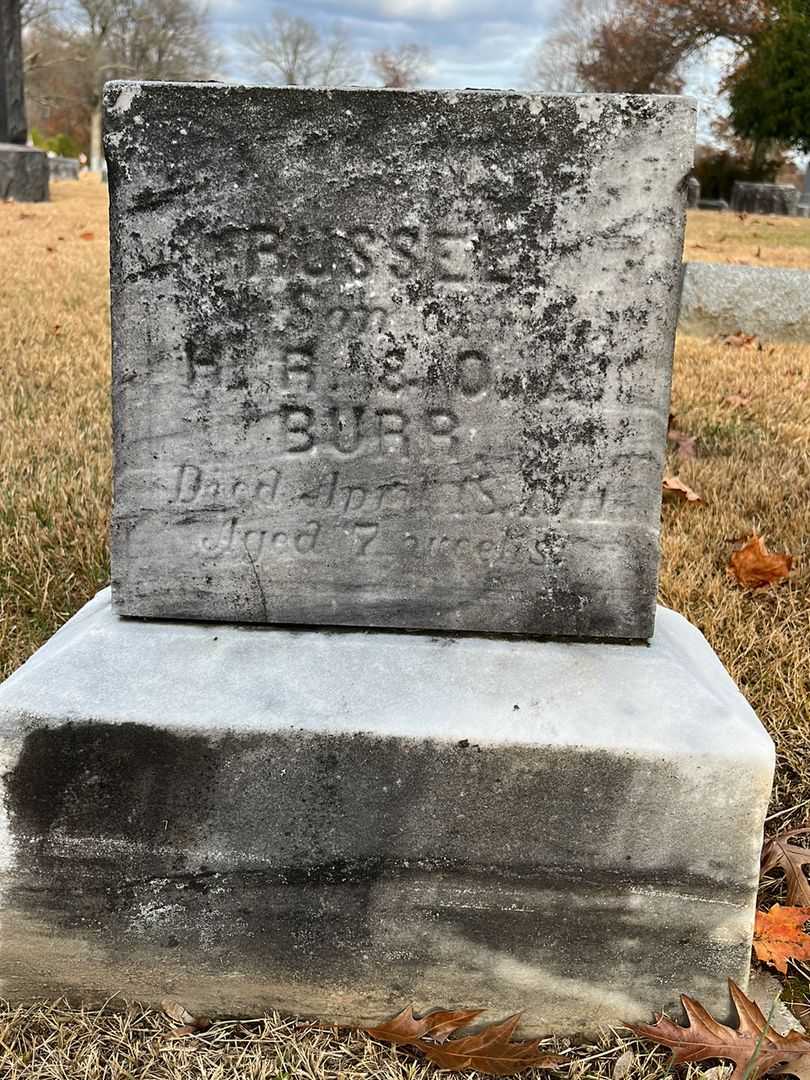 Harriet R. Wallace's grave. Photo 1