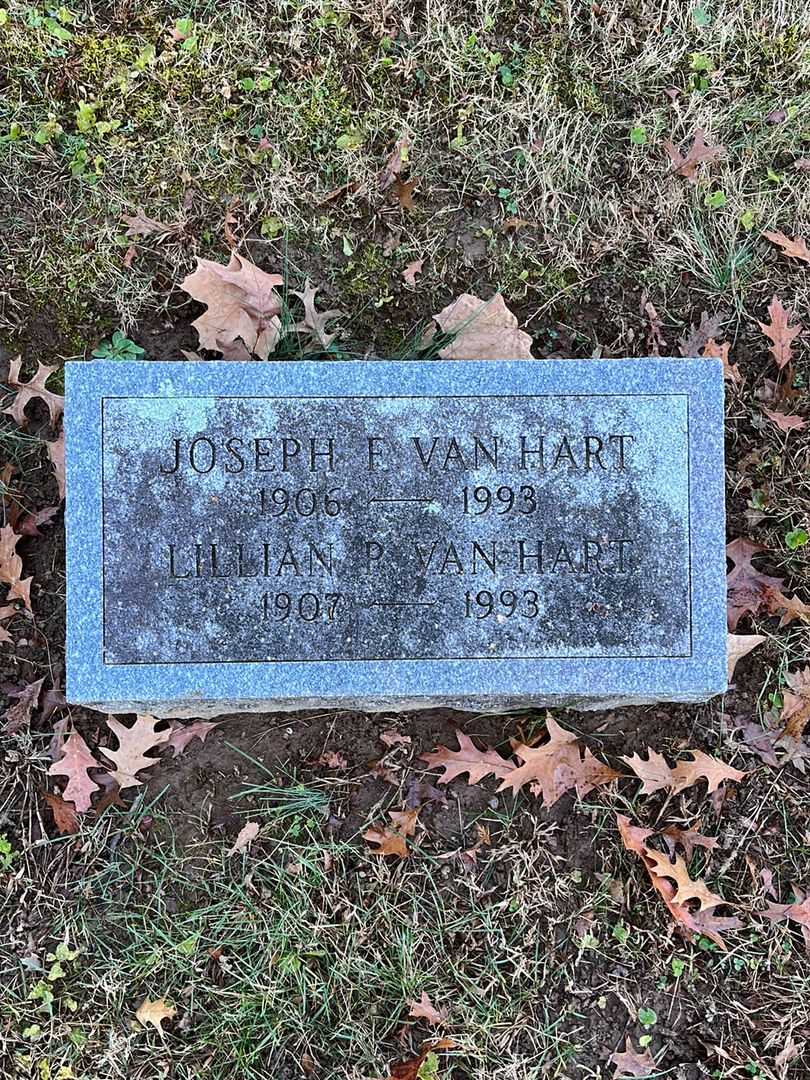 Joseph Fell Van Hart's grave. Photo 3