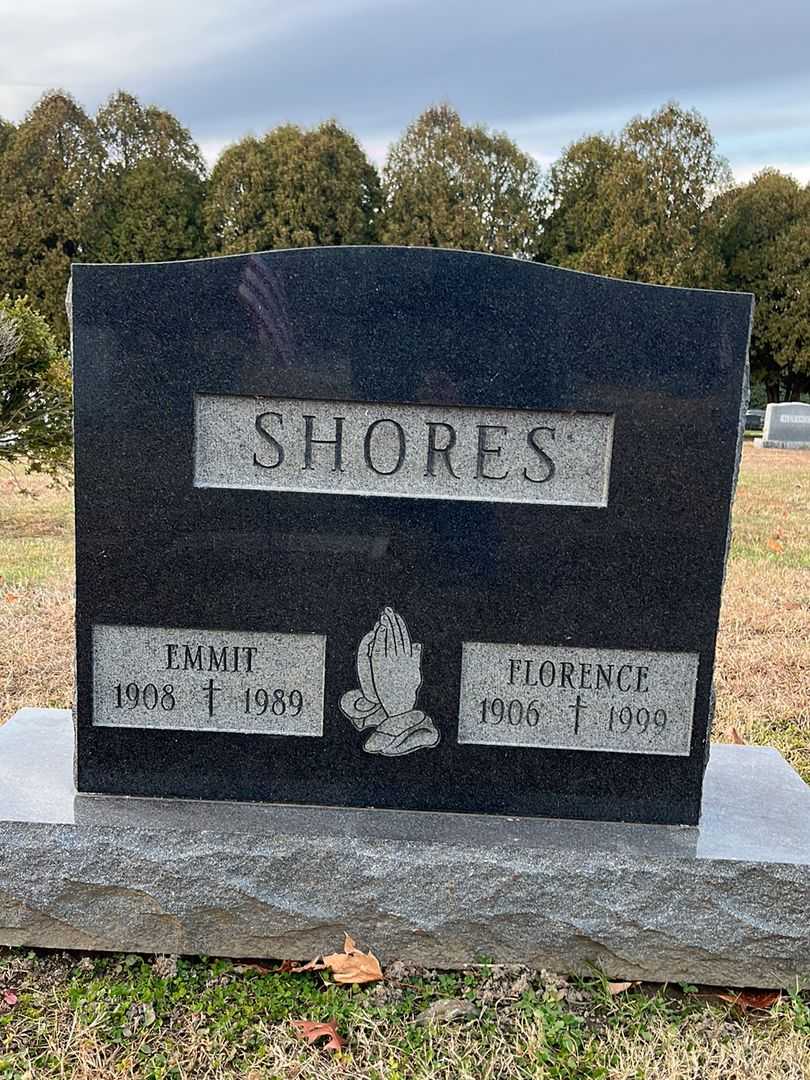 Doris S. D'Annunzio's grave