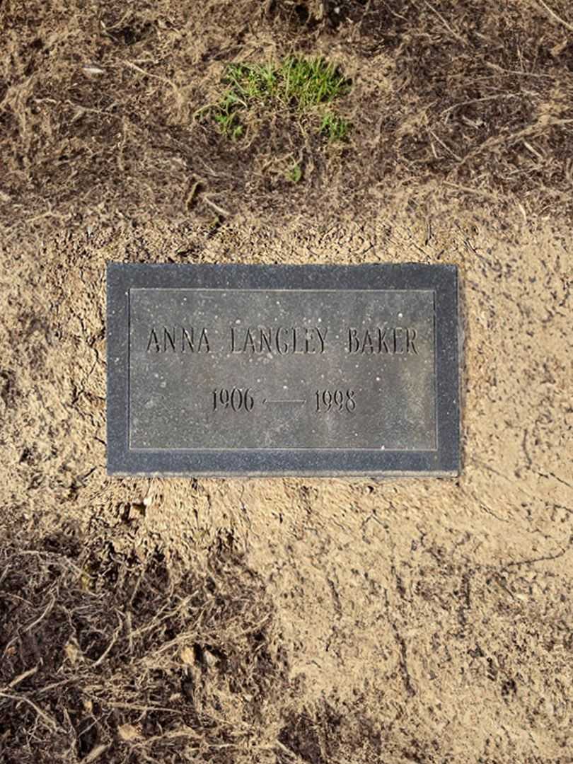 Anna Langley Baker's grave. Photo 3