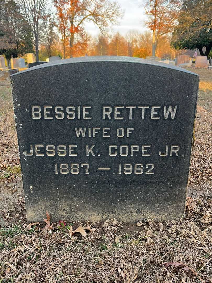 Bessie Rettew Cope's grave. Photo 3