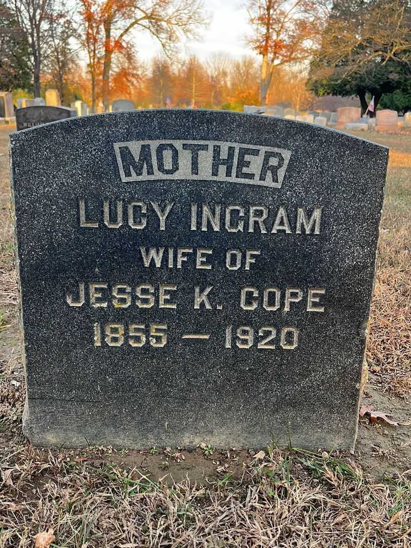 Lucy Ingram Cope's grave. Photo 1