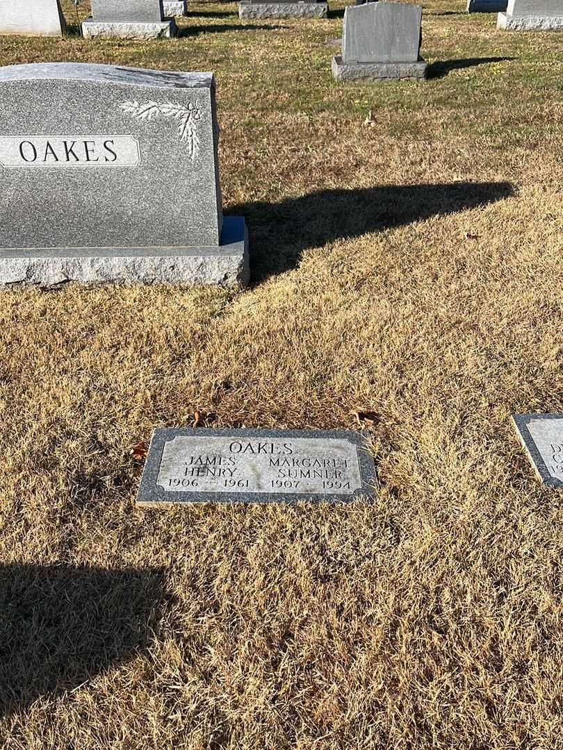 Margaret Sumner Oakes's grave. Photo 2