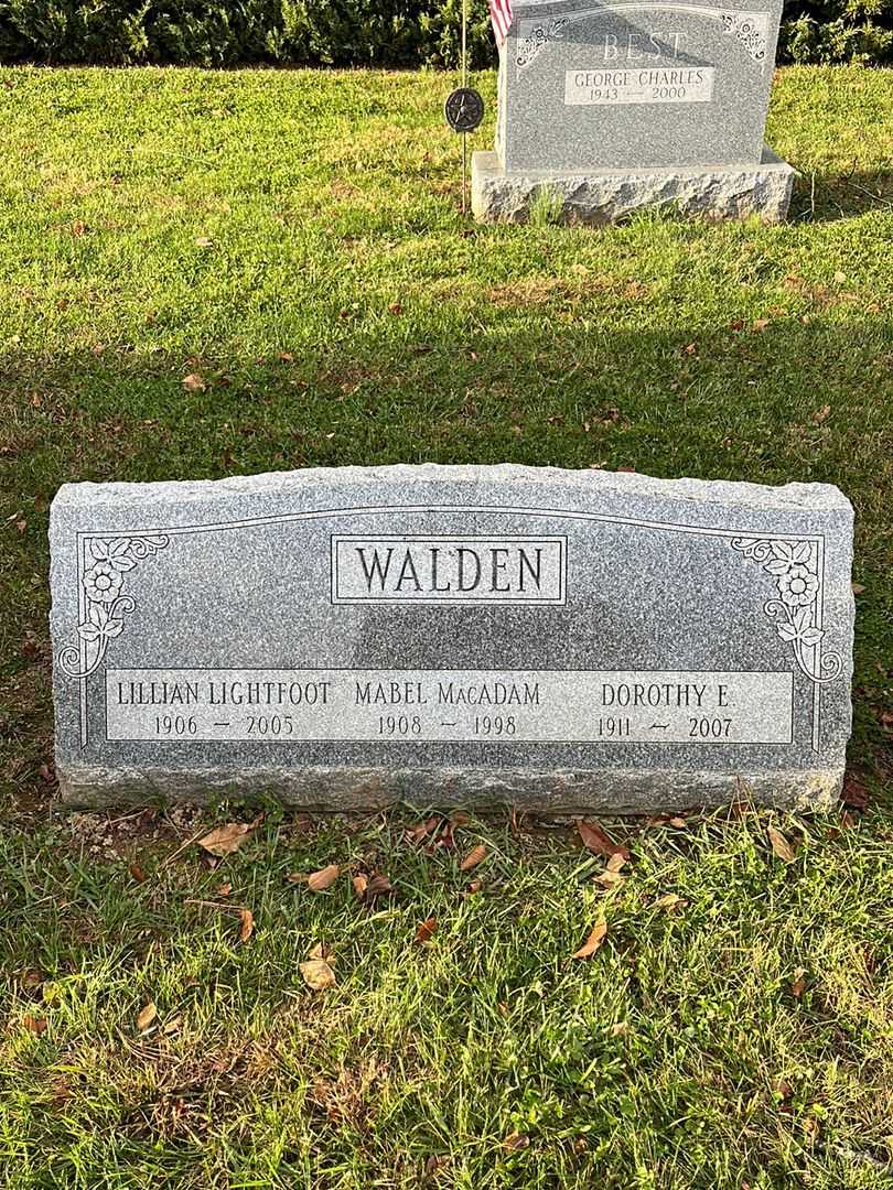 Mabel MacAdam Walden's grave. Photo 1