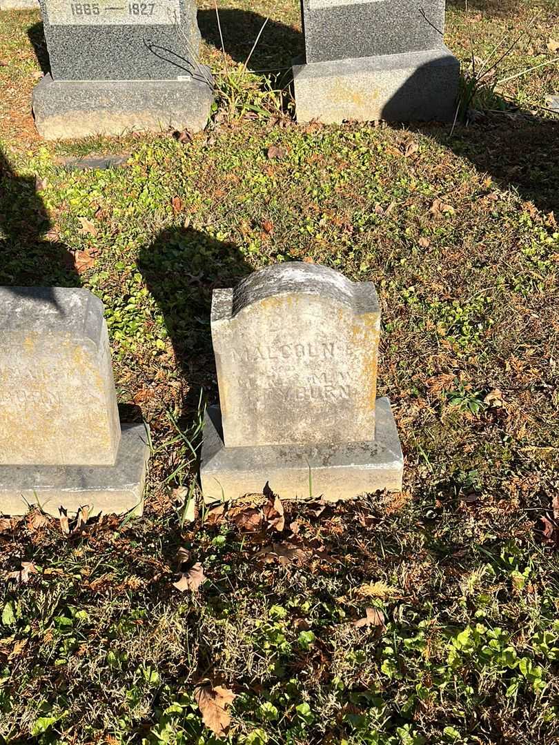 Malcoln E. Reyburn's grave. Photo 2