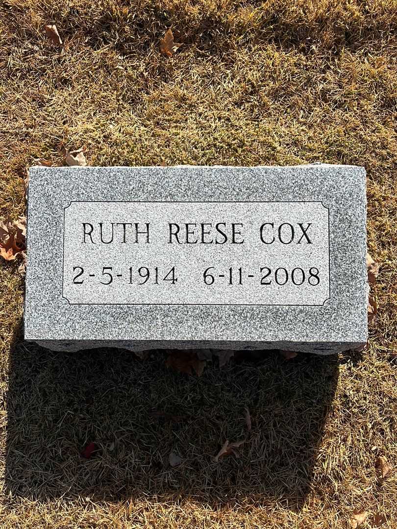 Ruth Reese Cox's grave. Photo 3
