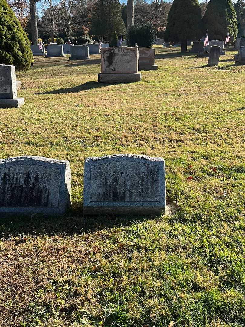 Margaret M. Alburn's grave. Photo 2
