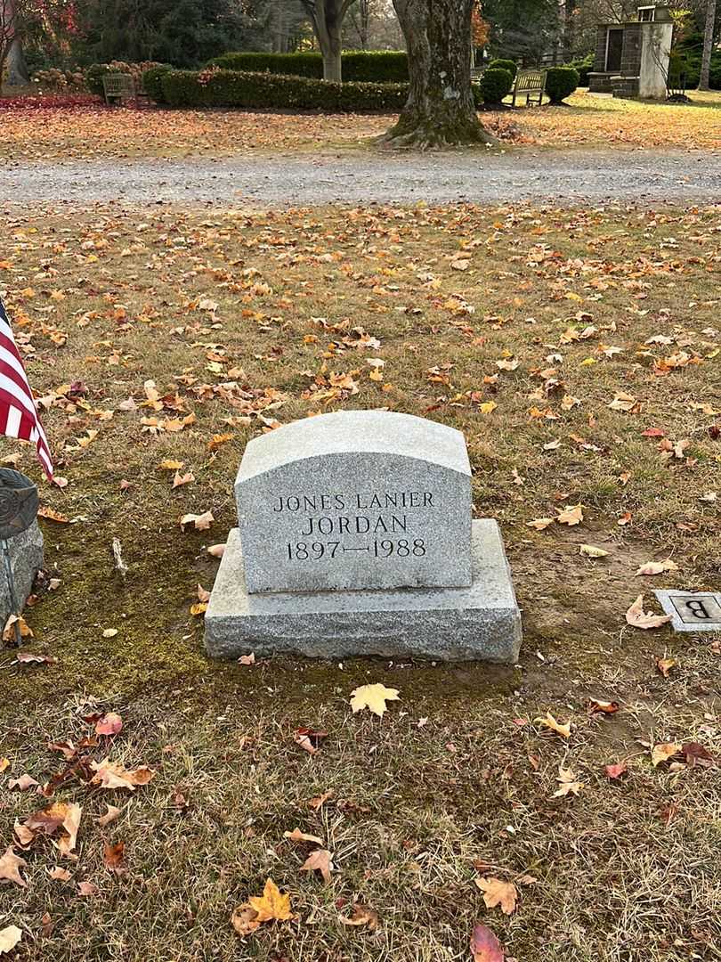 Jones Lanier Jordan's grave. Photo 2