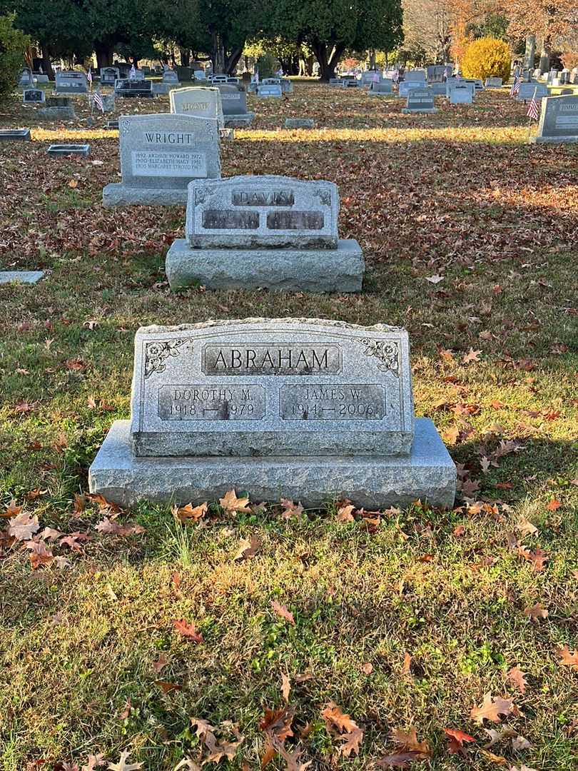James W. Abraham's grave. Photo 2