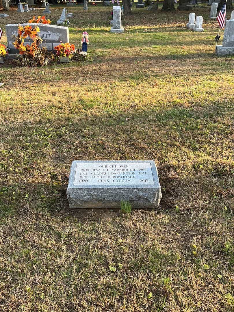 Hazel D. Yarbrough's grave. Photo 2