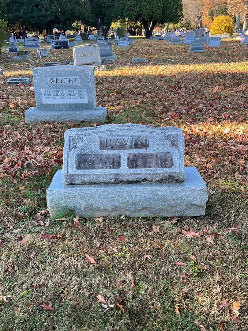 Missus/Madam Mary V. Davis's grave. Photo 2