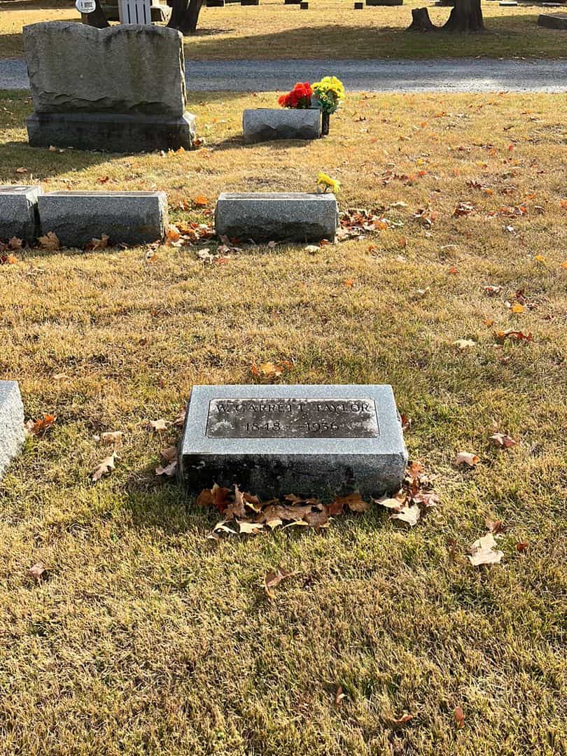 W. Garrett Taylor's grave. Photo 2