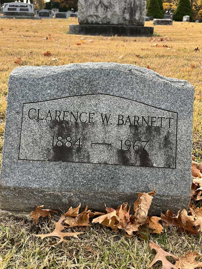 Clarence W. Barnett's grave. Photo 3