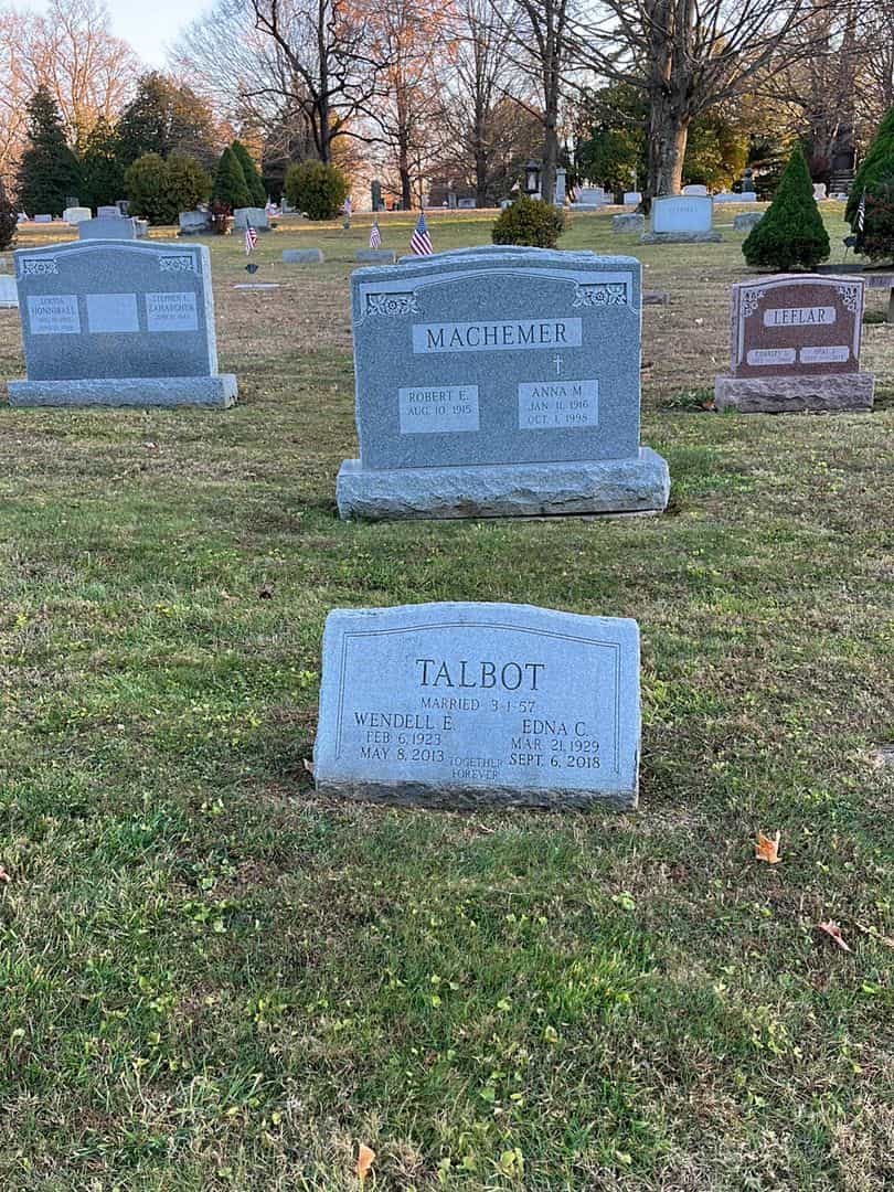 Edna C. Talbot's grave. Photo 2