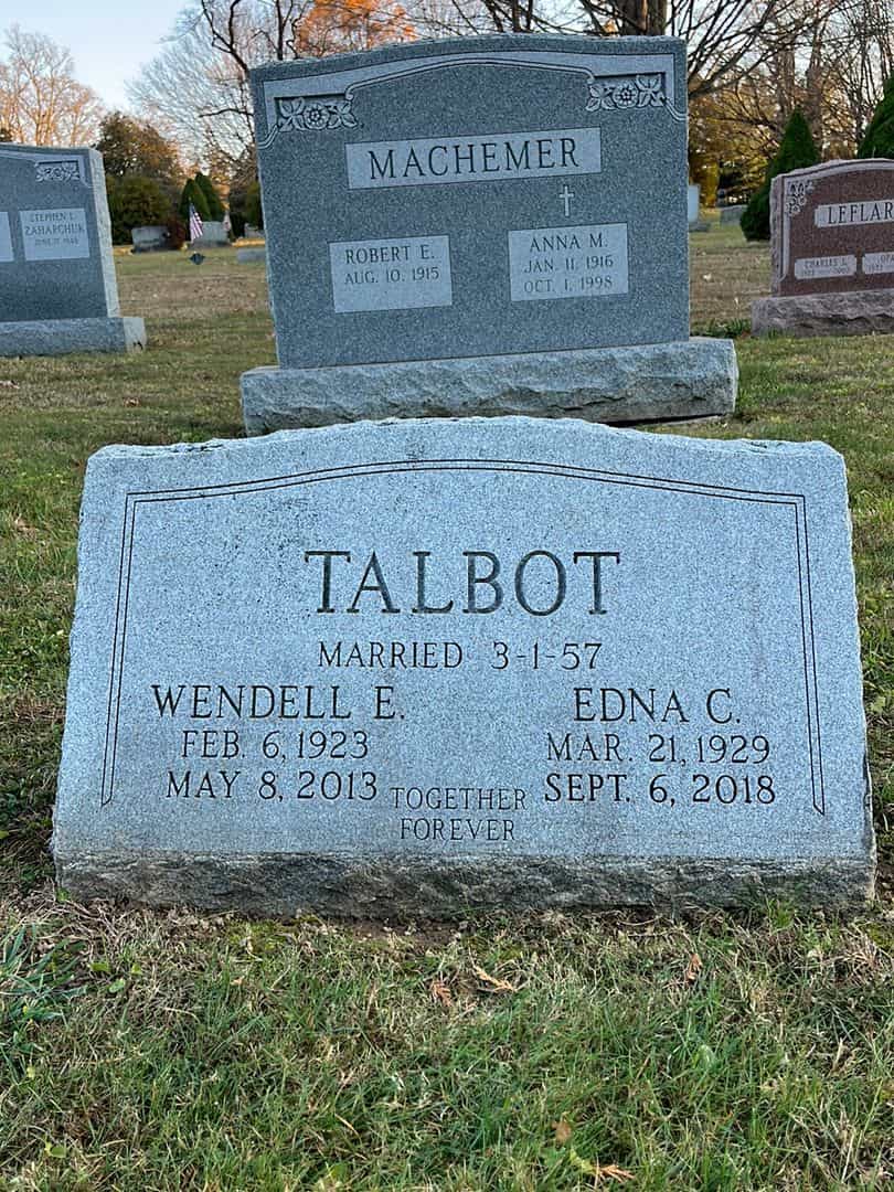 Edna C. Talbot's grave. Photo 1