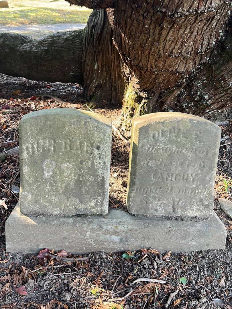 Frances O. Tanguy's grave. Photo 1
