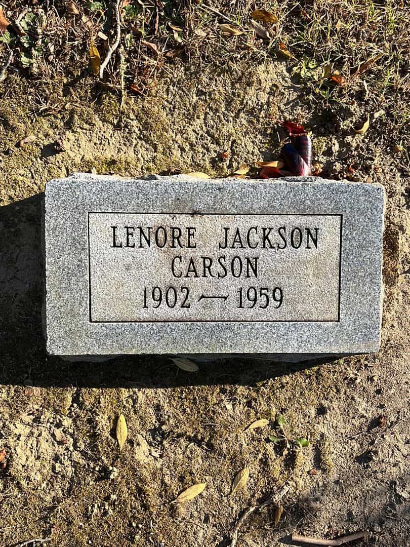 Lenore Jackson Carson's grave. Photo 4
