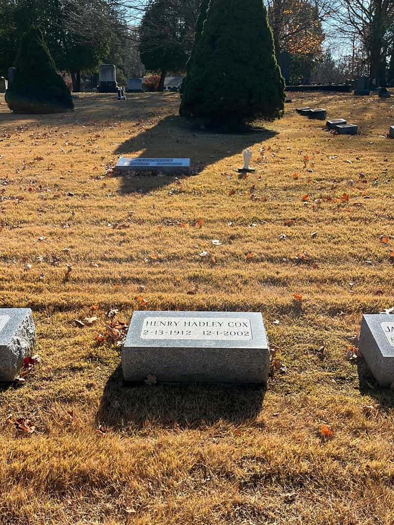 Henry Hadley Cox's grave. Photo 2