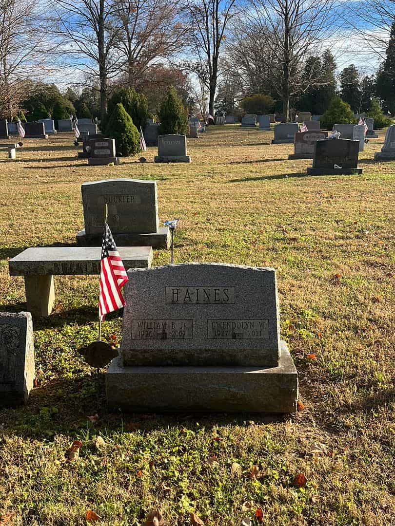 William B. Haines Junior's grave. Photo 2